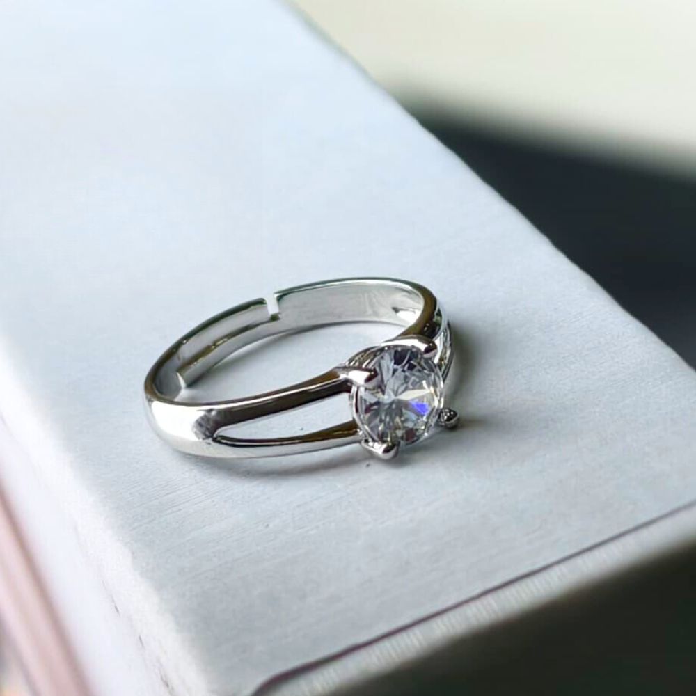 Women Silver Plated Floral Elegance Ring