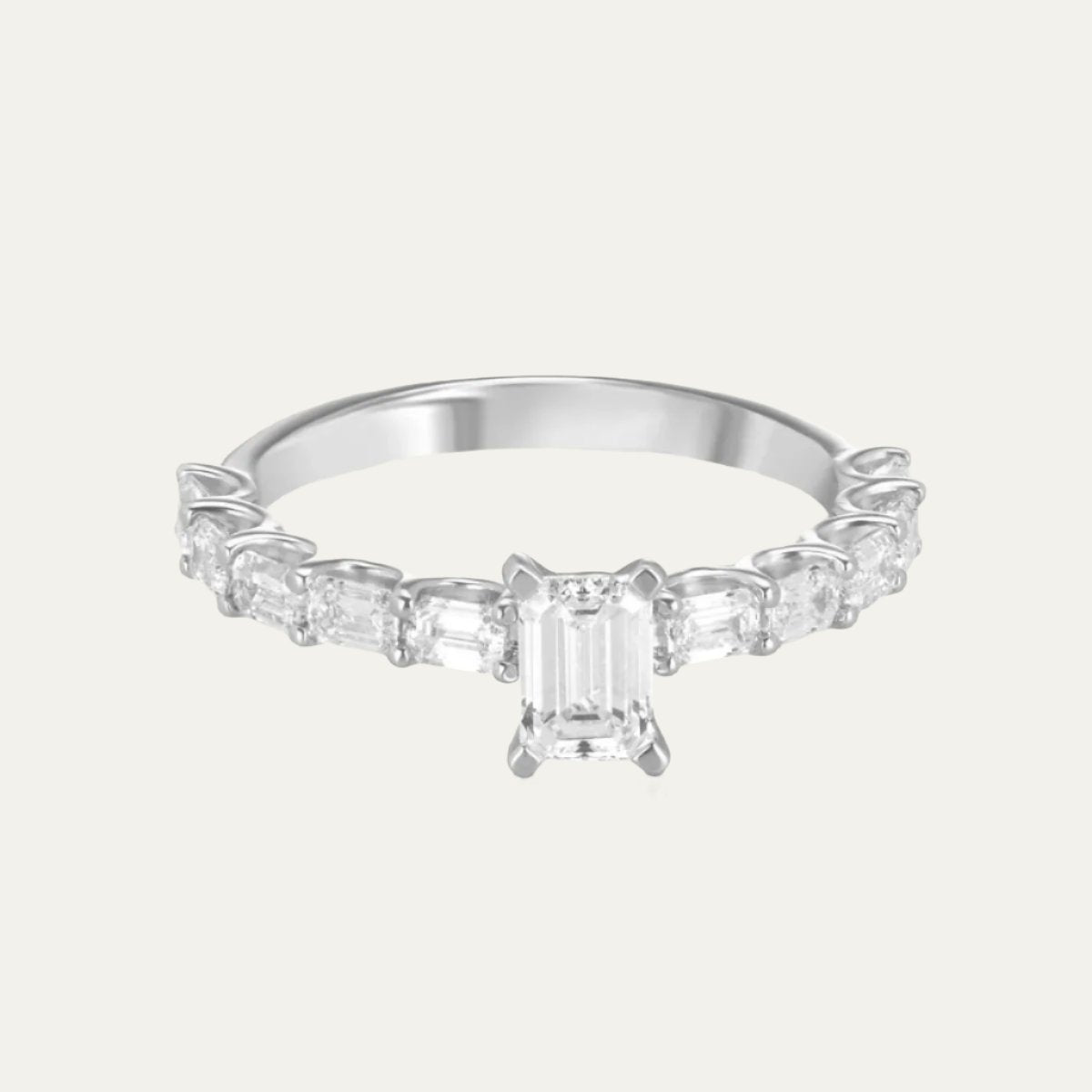 Aukera - Pure Elegance Emerald Ring