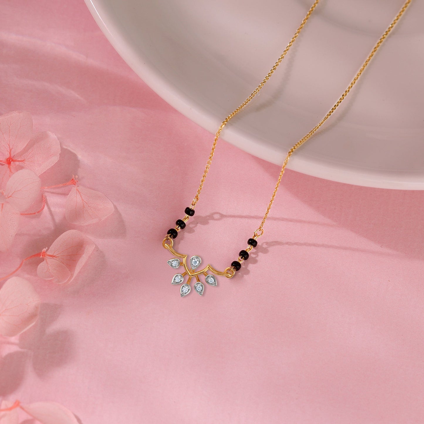 Gold Mellow Diamond Mangalsutra