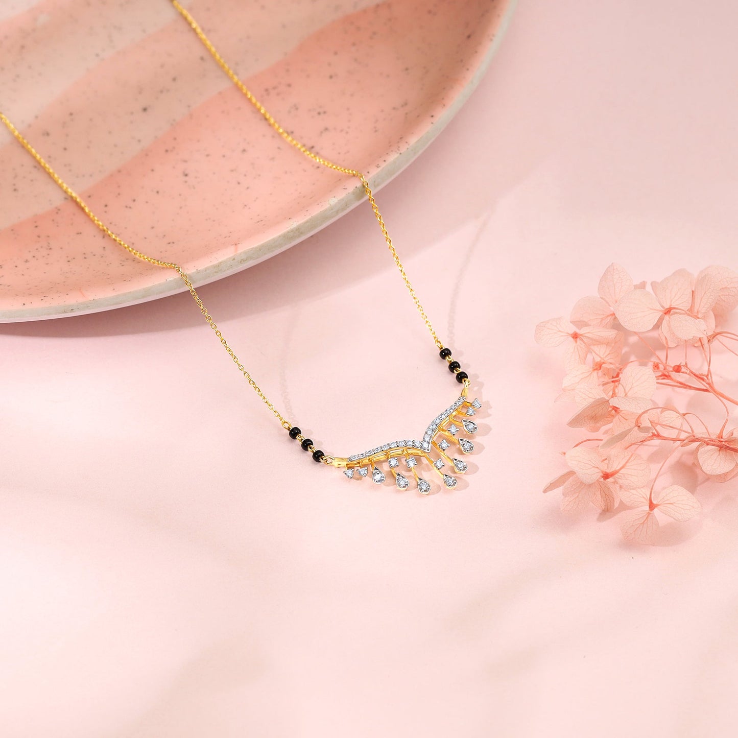 Gold Pavitra Bandhan Diamond Mangalsutra