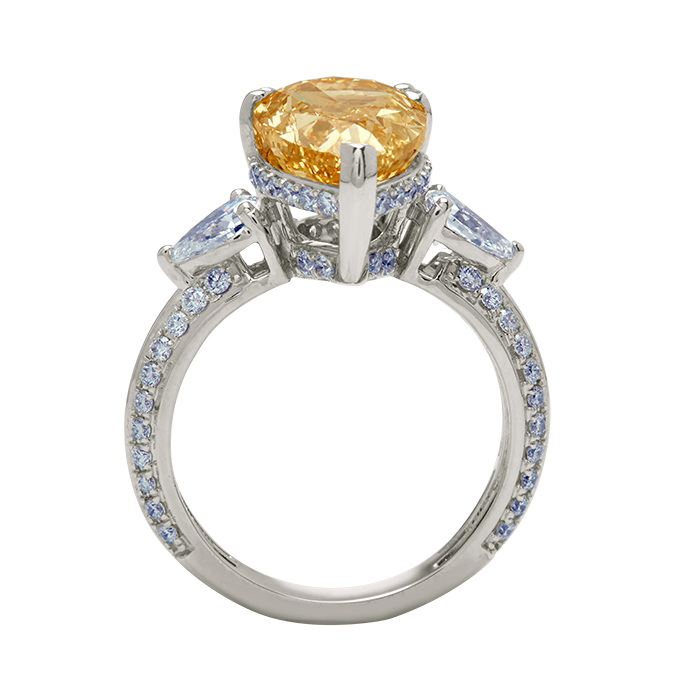 Aukera – Champagne Flame Pear Ring
