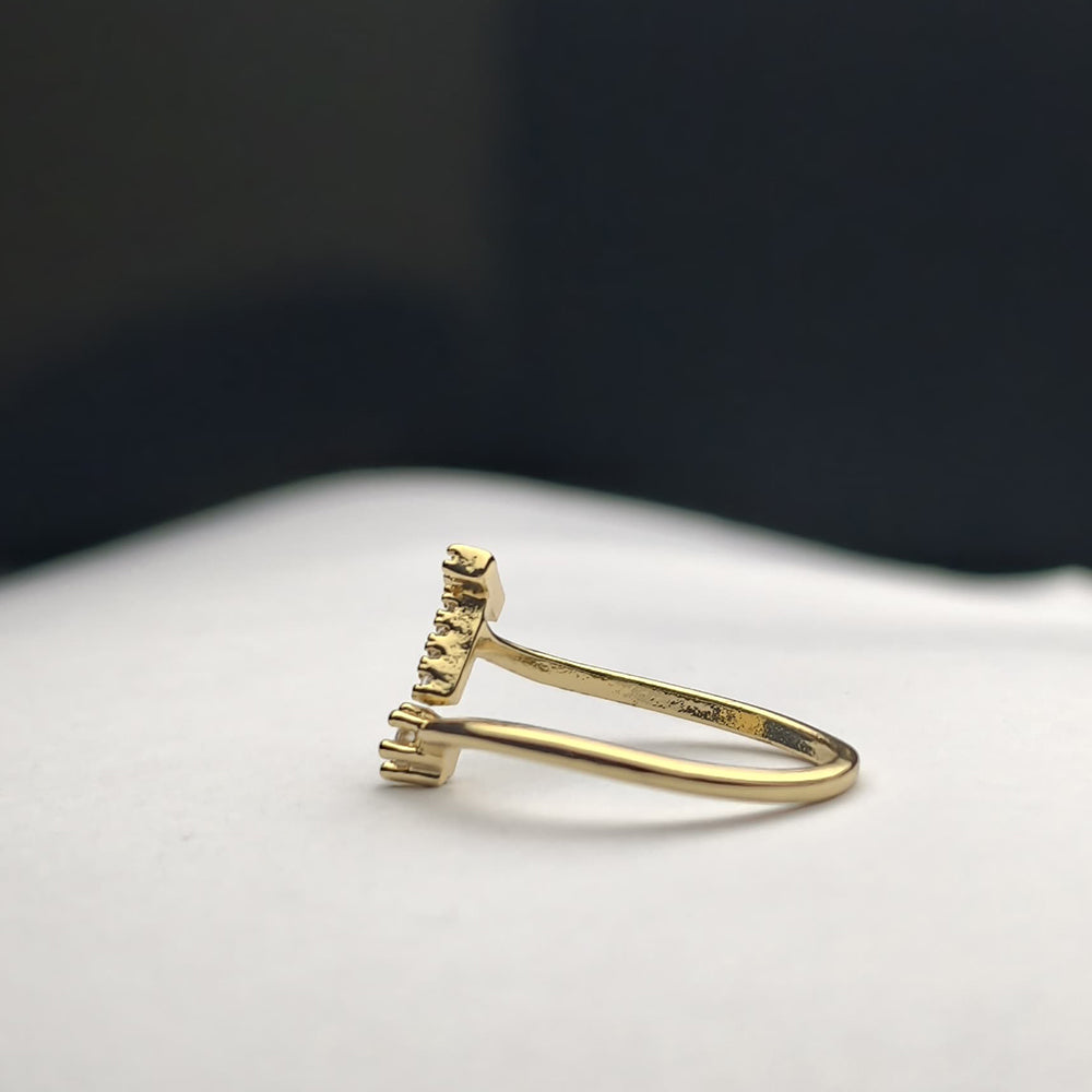 Special Women Zircon Adjustable Ring (T) Letter