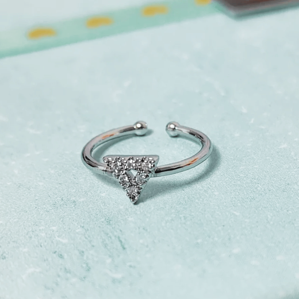 Radiant Arrow Adjustable Ring