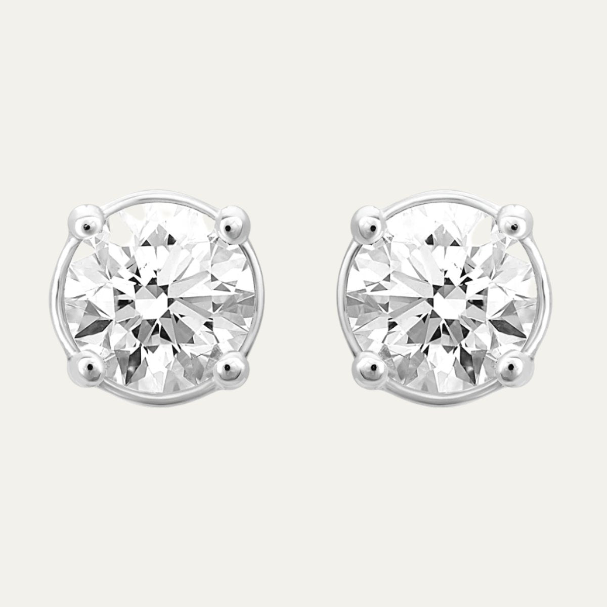 Aukera - Enticing Diamond Studs