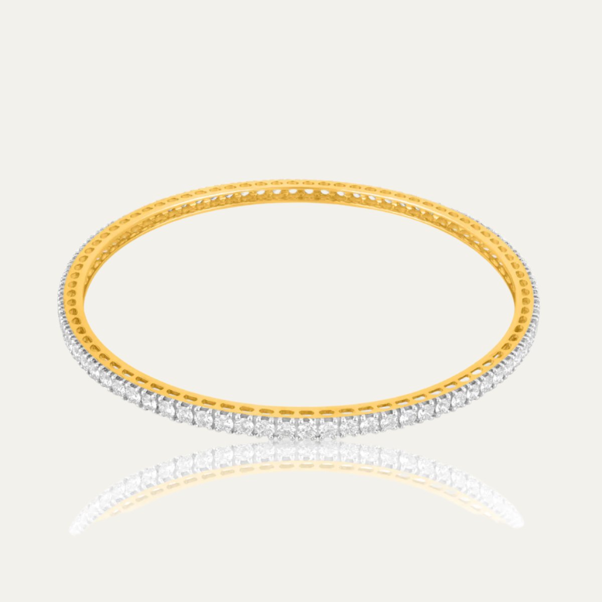 Aukera - Shimmering Wrist Bangle