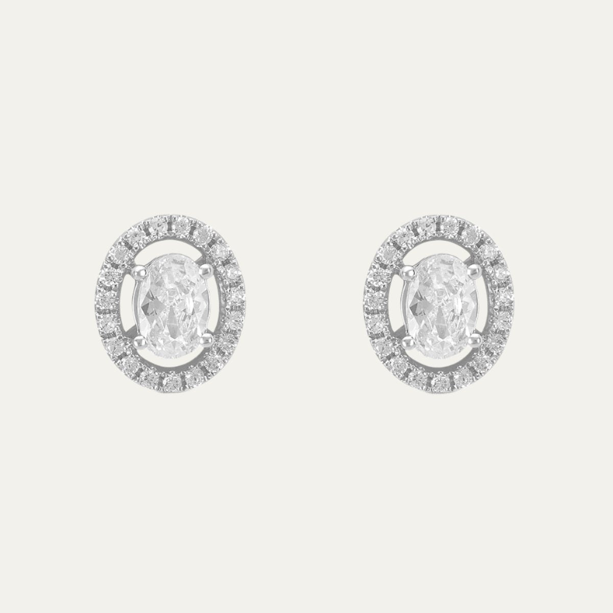 Aukera - Eyes-On Halo Glam White Gold Studs
