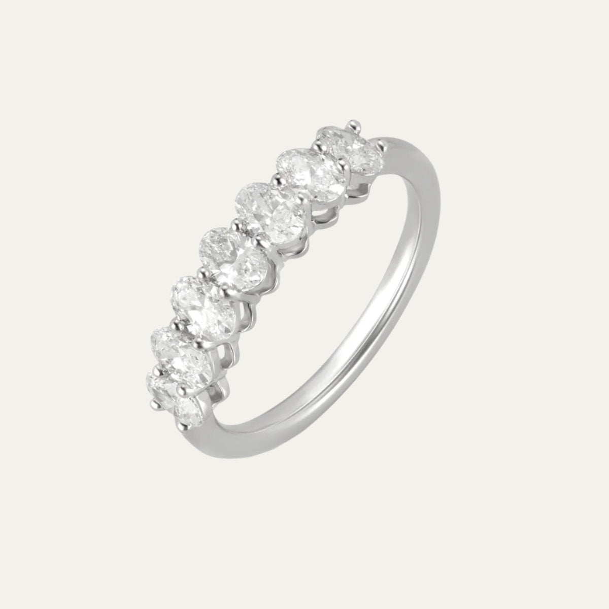 Aukera - Oval Splendor Eternity Band