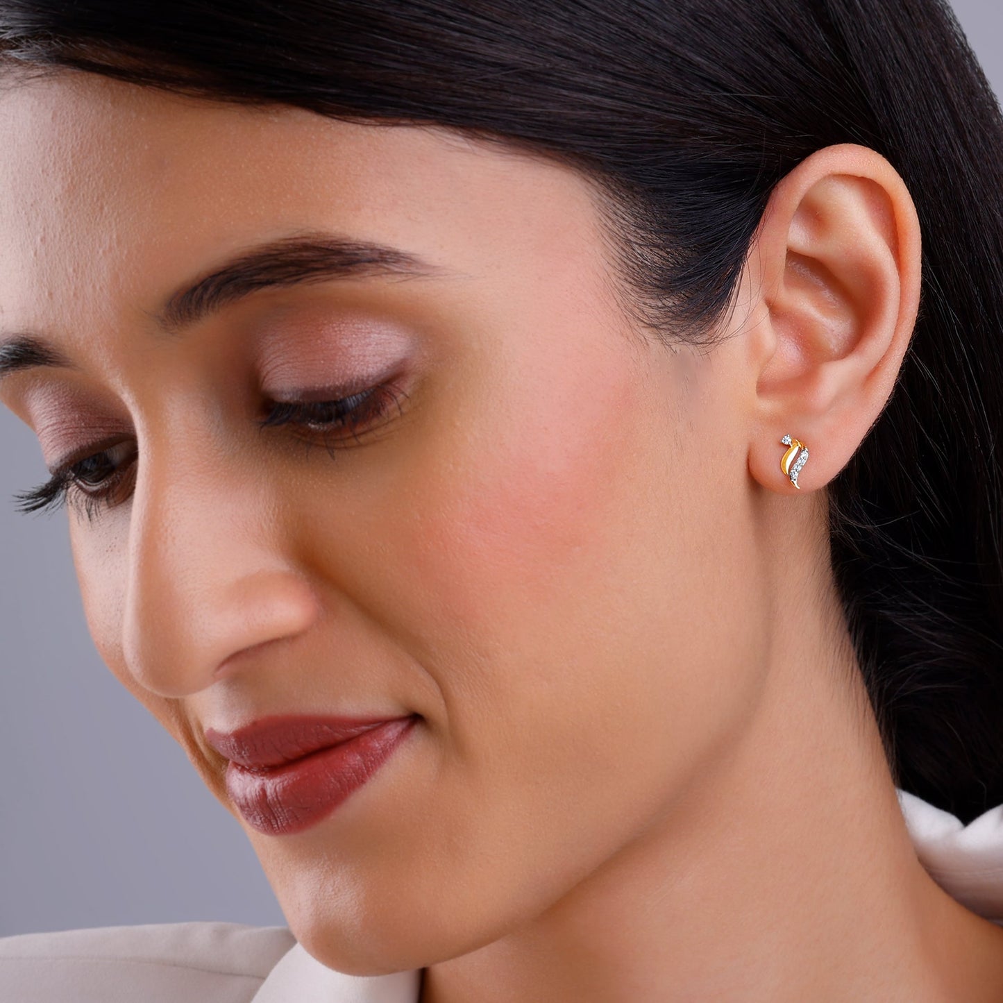 Gold Sway Diamond Earrings