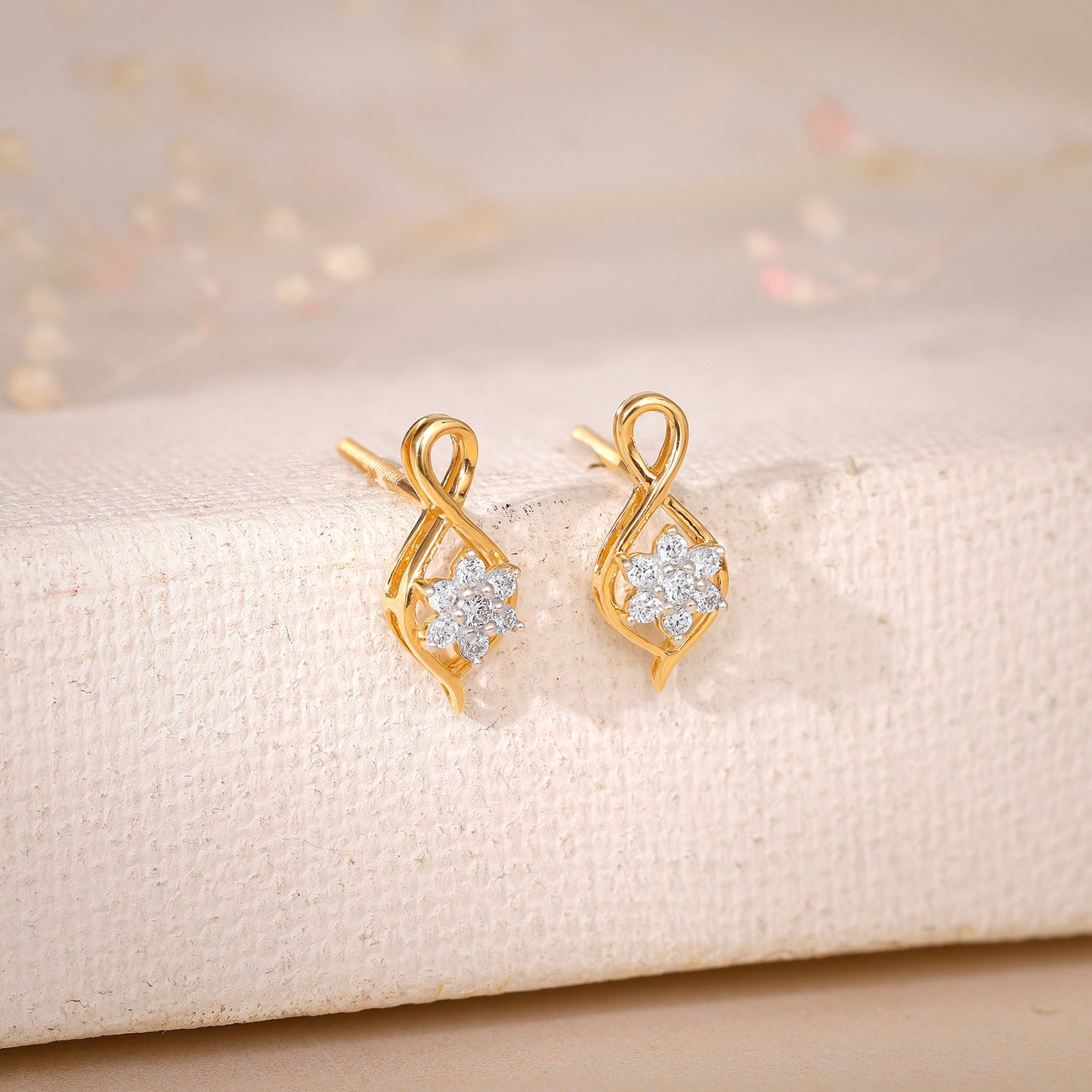 Gold Pure Flora Diamond Earrings