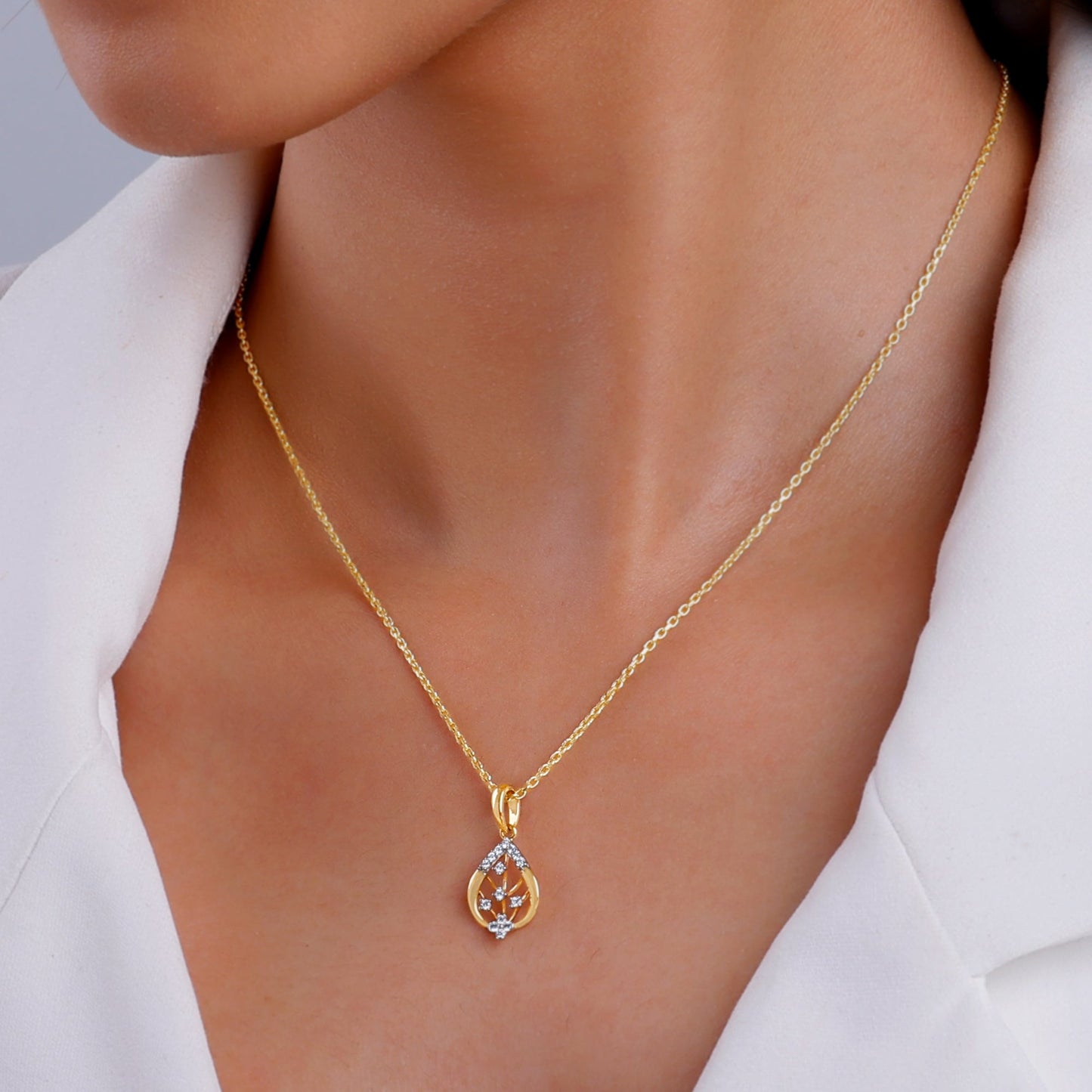 Gold Satomi Diamond Pendant