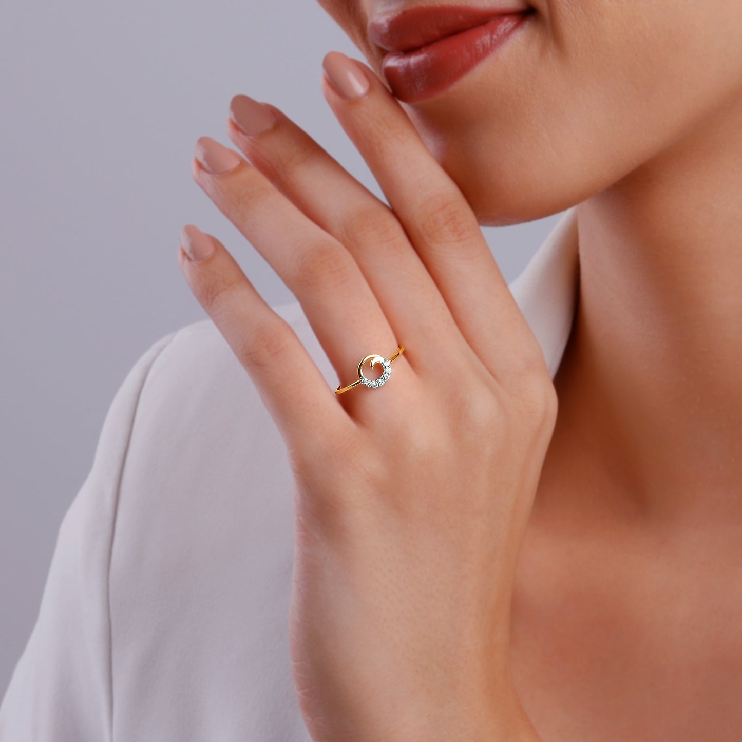 Gold Cirque Diamond Ring