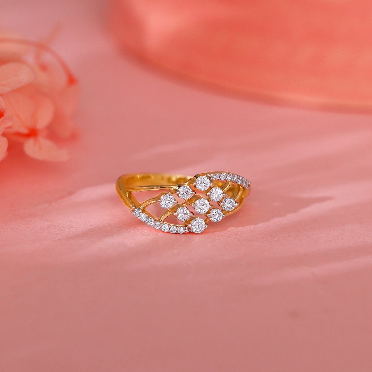 Gold Graceful Wave Diamond Ring