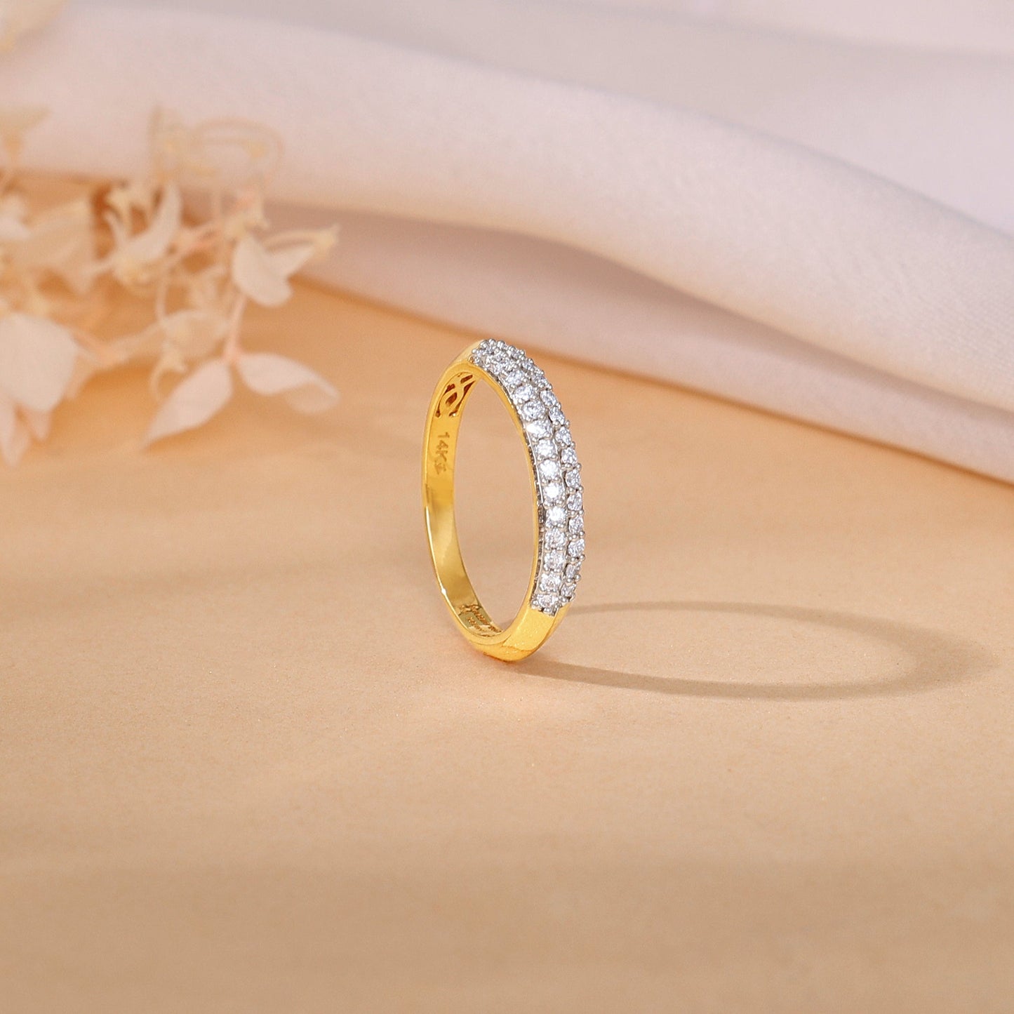 Gold Royal Embrace Diamond Ring