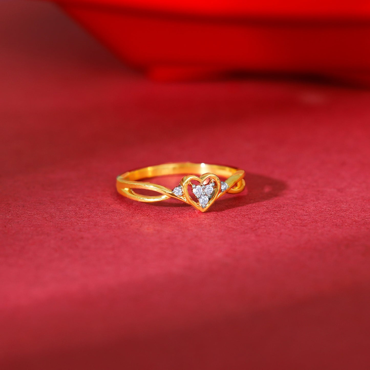 Gold Warm Heart Diamond Ring