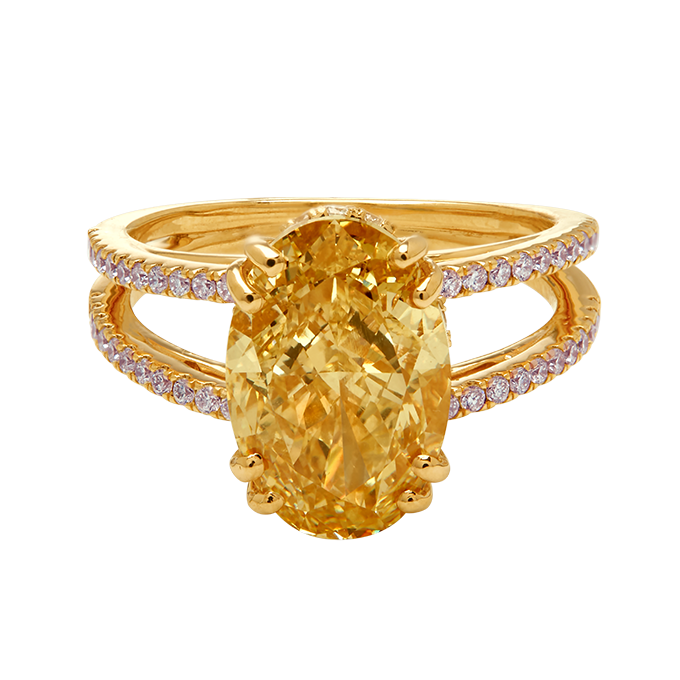 Aukera – Champagne Ember Oval Ring