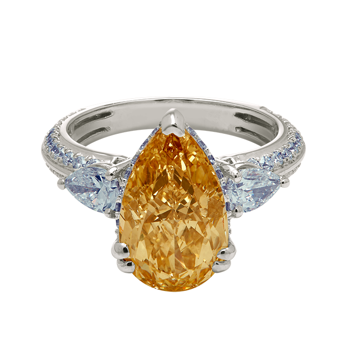 Aukera – Champagne Flame Pear Ring