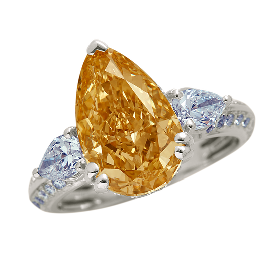 Aukera – Champagne Flame Pear Ring
